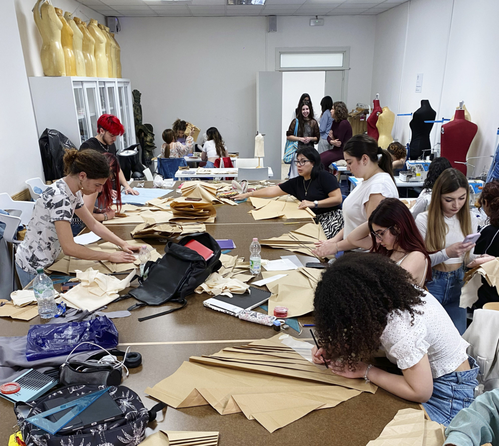 Workshop de profesores de Moda en la Accademia di Belle Arti en Catania.