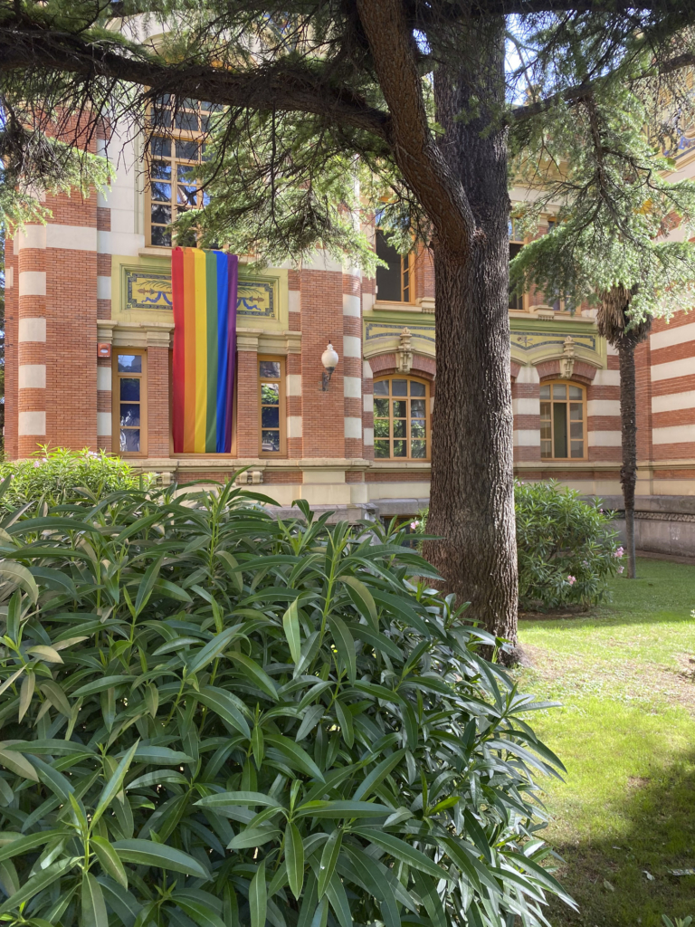La Esdir celebra y reivindica el día del Orgullo LGTBIQ+