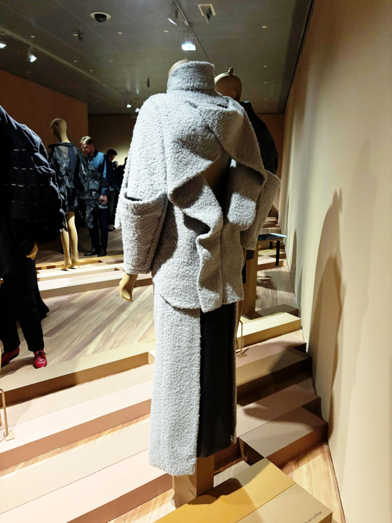 Moda participa en TRANSMISSIONS del Museo Balenciaga