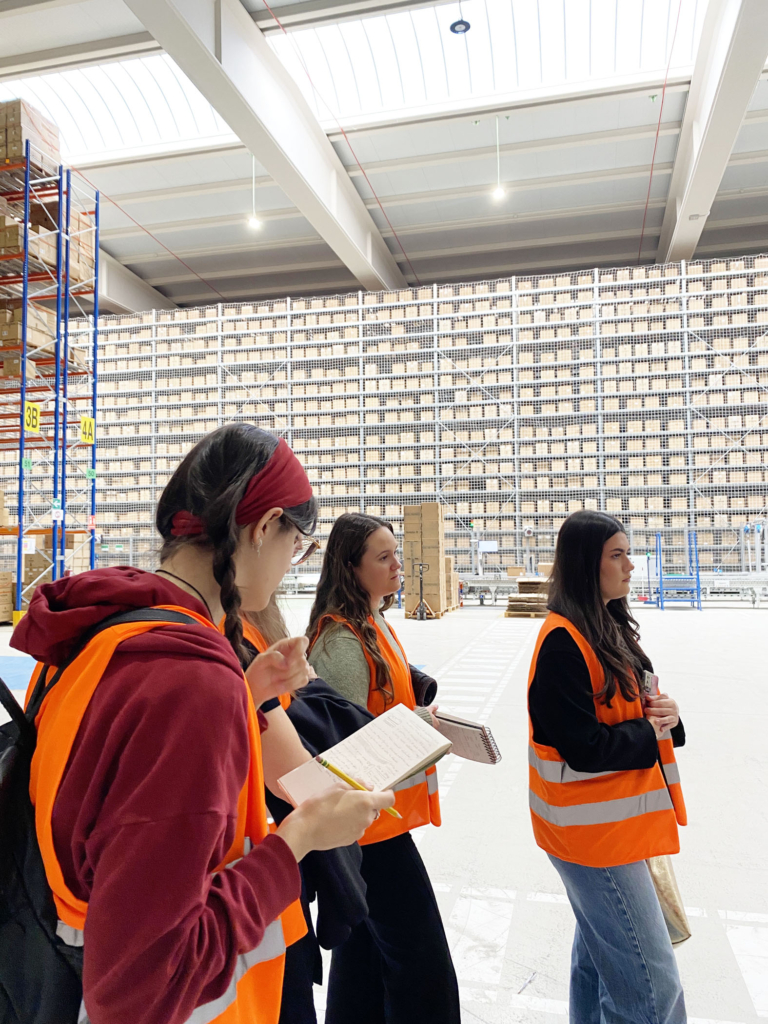 El Máster de Espacios visita la sede de Victoria