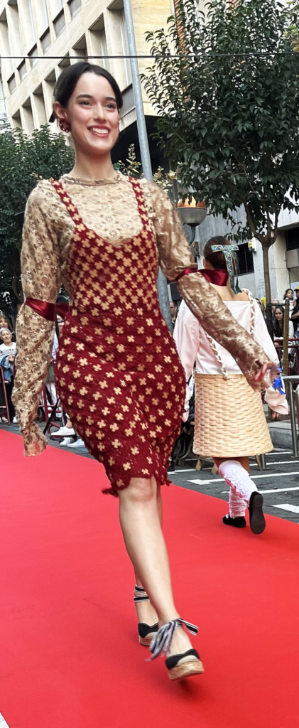 Egresadas en Diseño de Moda presentan sus creaciones en Logroño