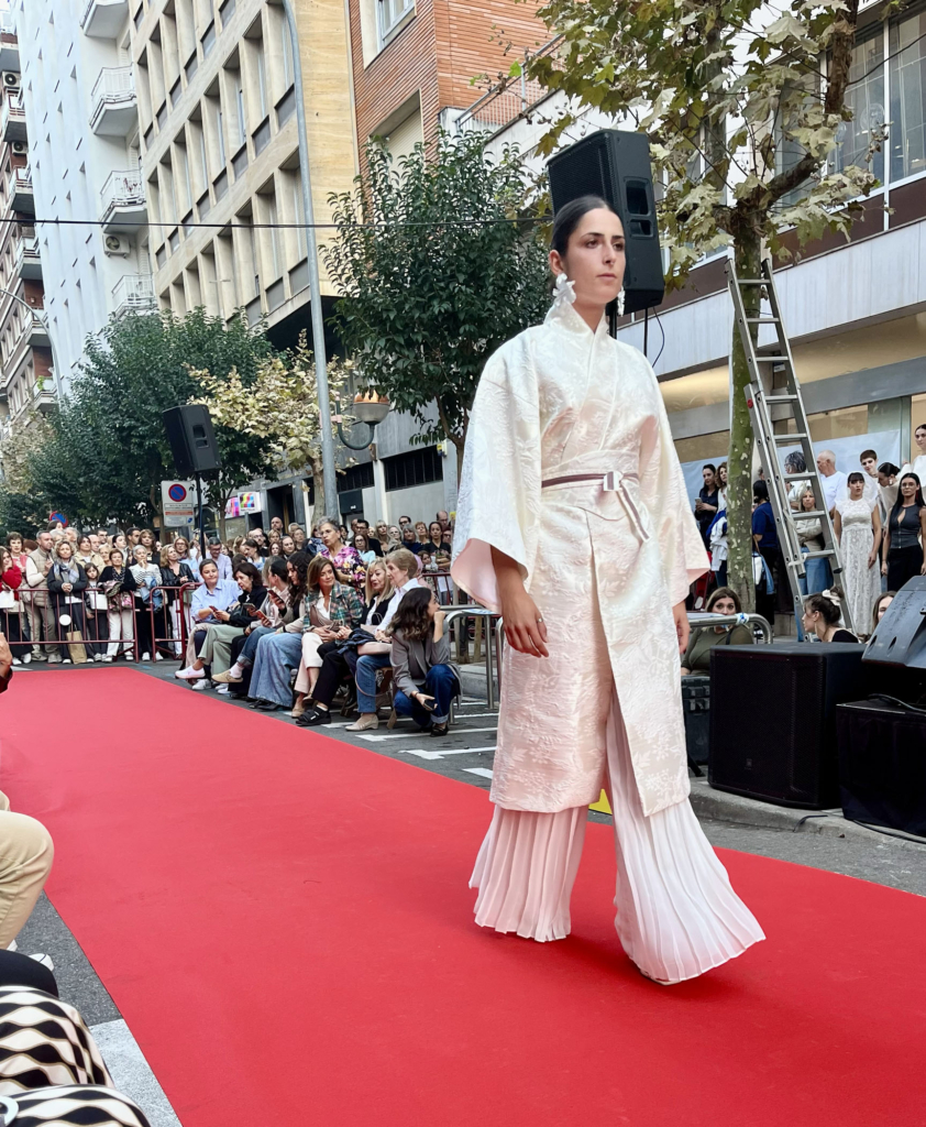 Egresadas en Diseño de Moda presentan sus creaciones en Logroño