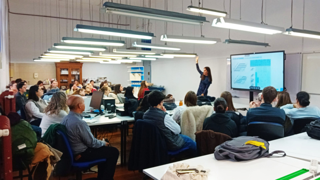 Charla de Knauf para 2º y 3º de Interiores