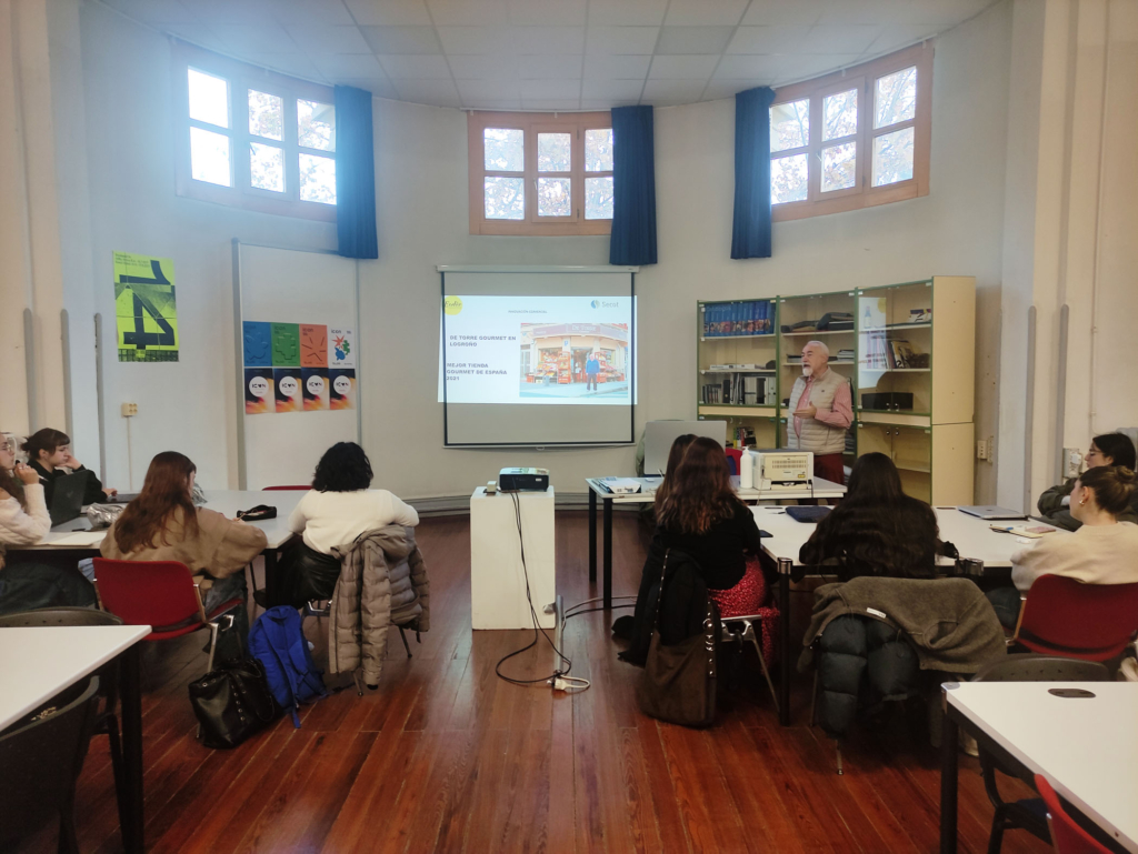 Taller de emprendimiento de Gregorio Clavijo e Packaging