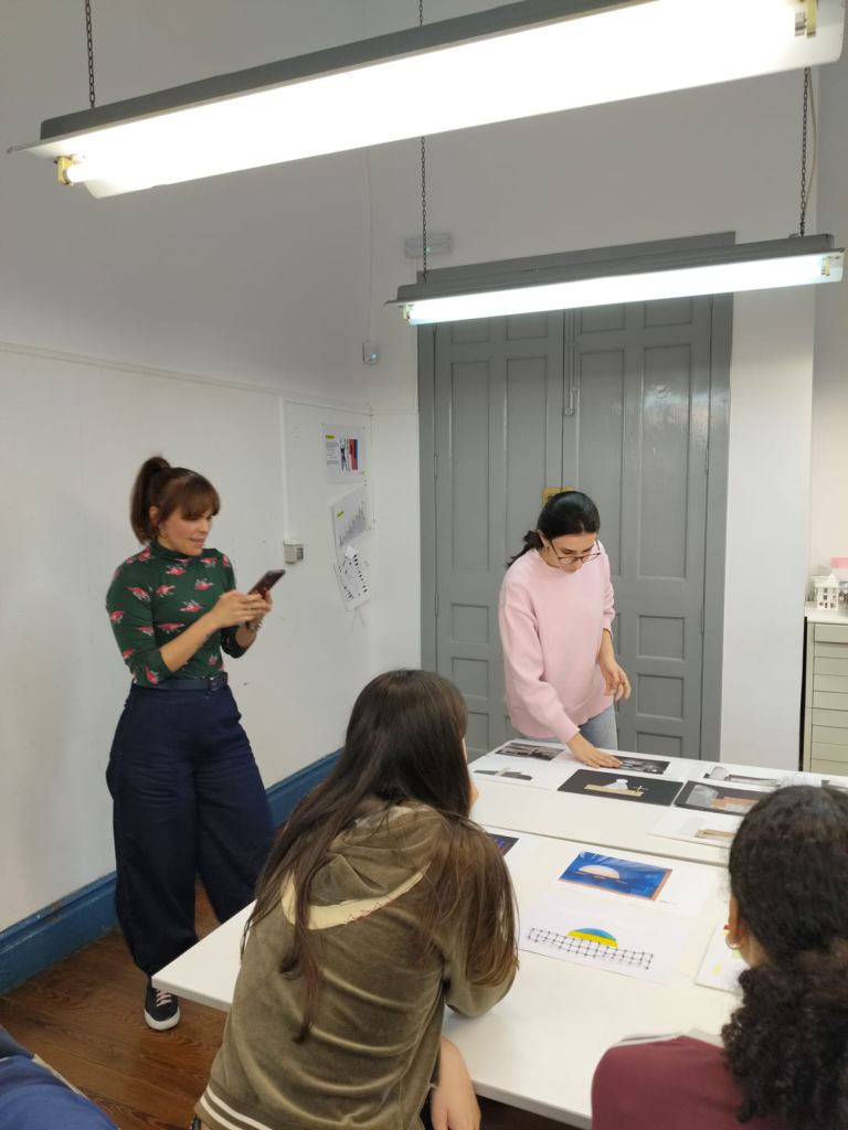 Taller de collage con Isabel Muñoz en Interiores 1