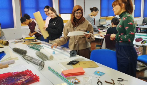 Taller de collage con Isabel Muñoz en Interiores 1