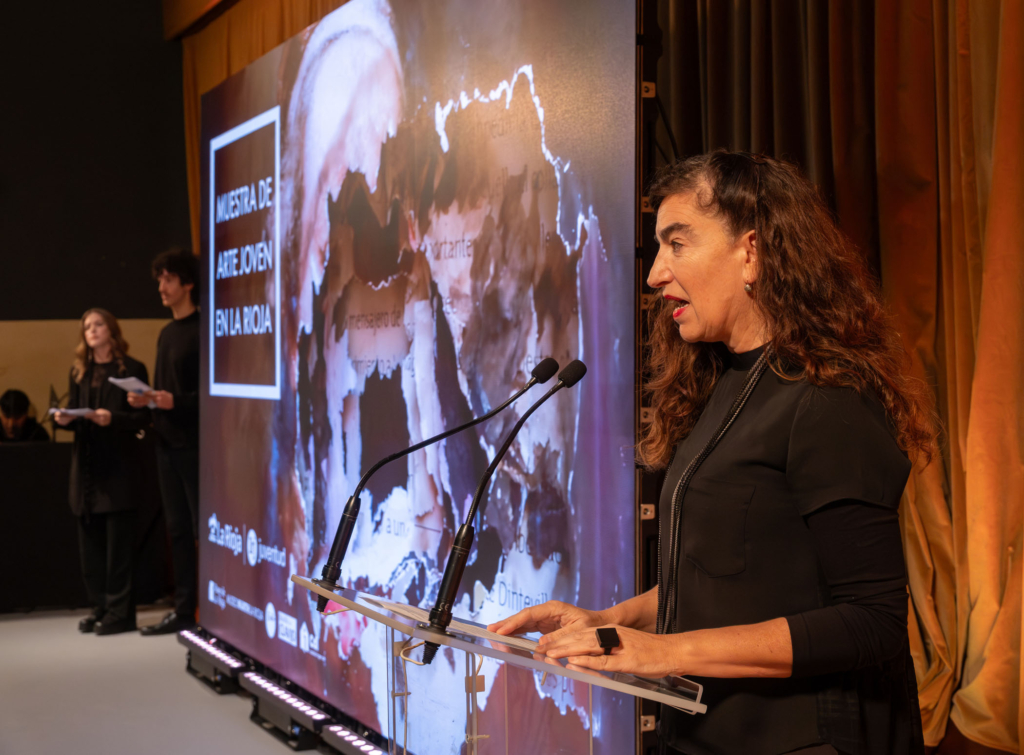 Entrega de galardones y XLI Muestra de Arte Joven en la Esdir