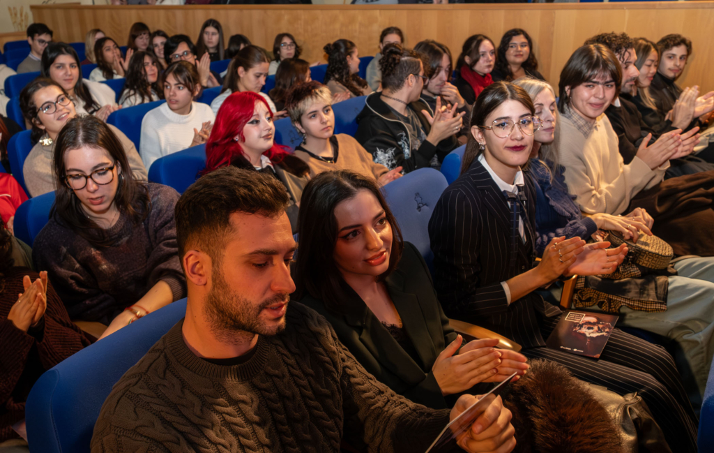 Entrega de galardones y XLI Muestra de Arte Joven en la Esdir
