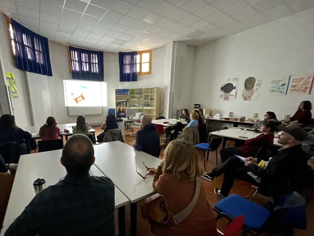 El Máster de Packaging presenta su proyecto El Avión