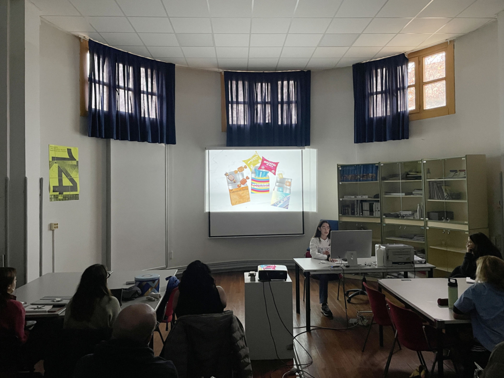 El Máster de Packaging presenta su proyecto El Avión