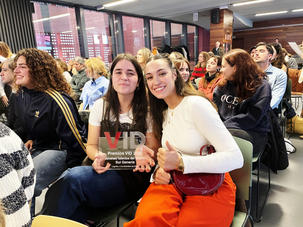 Alumnas del Máster de Packaging Premio VID Jóvenes Talentos 25