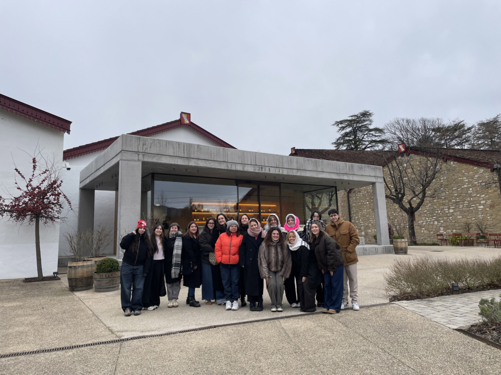 El Máster de Packaging visita Bodegas CVNE