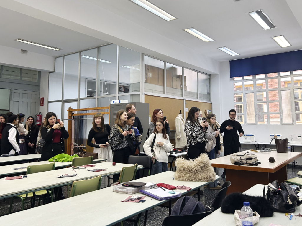 Movilidad física del BIP “Exhibiting fashion”