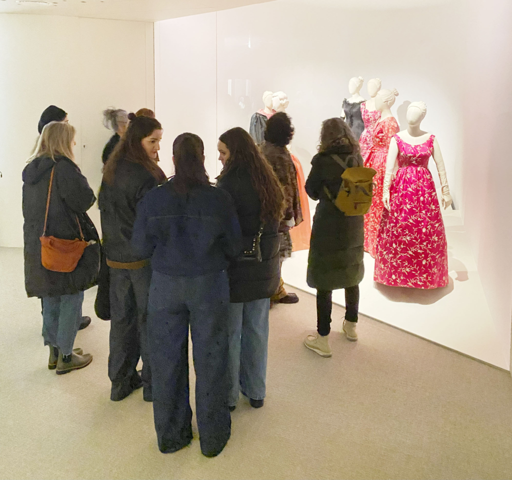 Movilidad física del BIP “Exhibiting fashion”