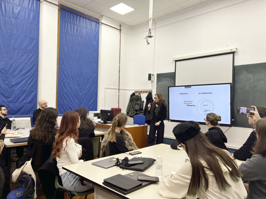 Movilidad física del BIP “Exhibiting fashion”