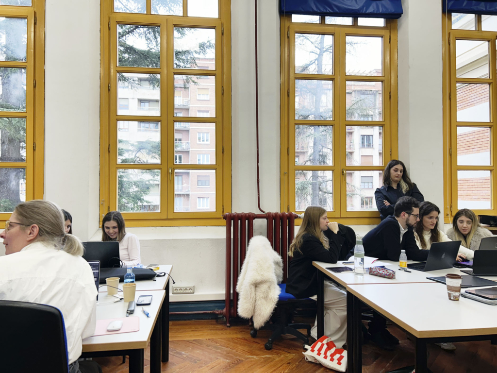 Movilidad física del BIP “Exhibiting fashion”