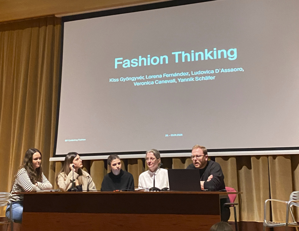 Movilidad física del BIP “Exhibiting fashion”