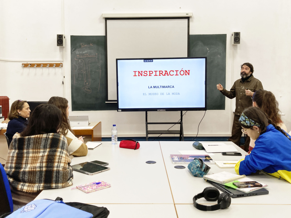 MIKONOS en el Máster de Espacios