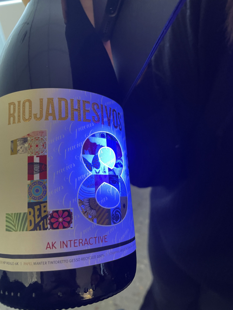 Visita del Máster de Packaging a la imprenta Riojadhesivos