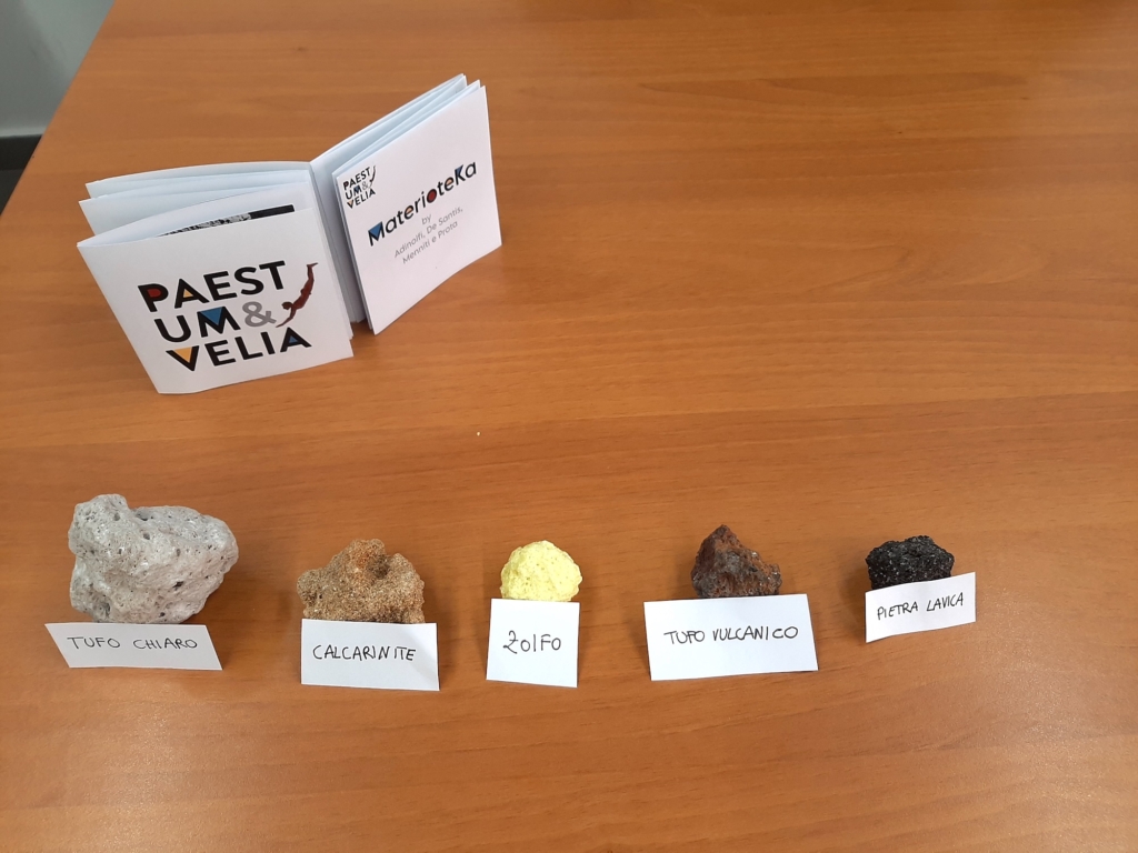 MaterioteKa en la IUAD de Nápoles