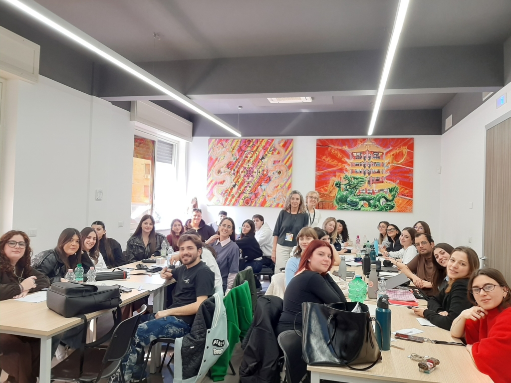 MaterioteKa en la IUAD de Nápoles