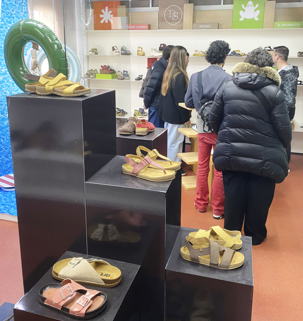 El Máster de Calzado visitó El Naturalista y Art Company