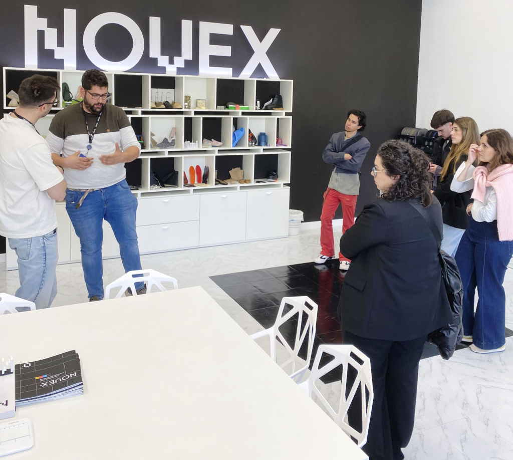 El Máster de Calzado visitó El Naturalista y Art Company