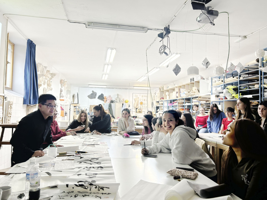 Visita del profesor Luo Shengjing