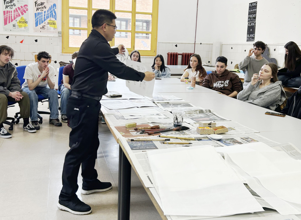 Visita del profesor Luo Shengjing