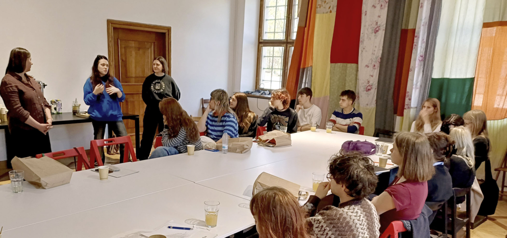 Hi-Tech Fossil: la ESDIR en Varsovia