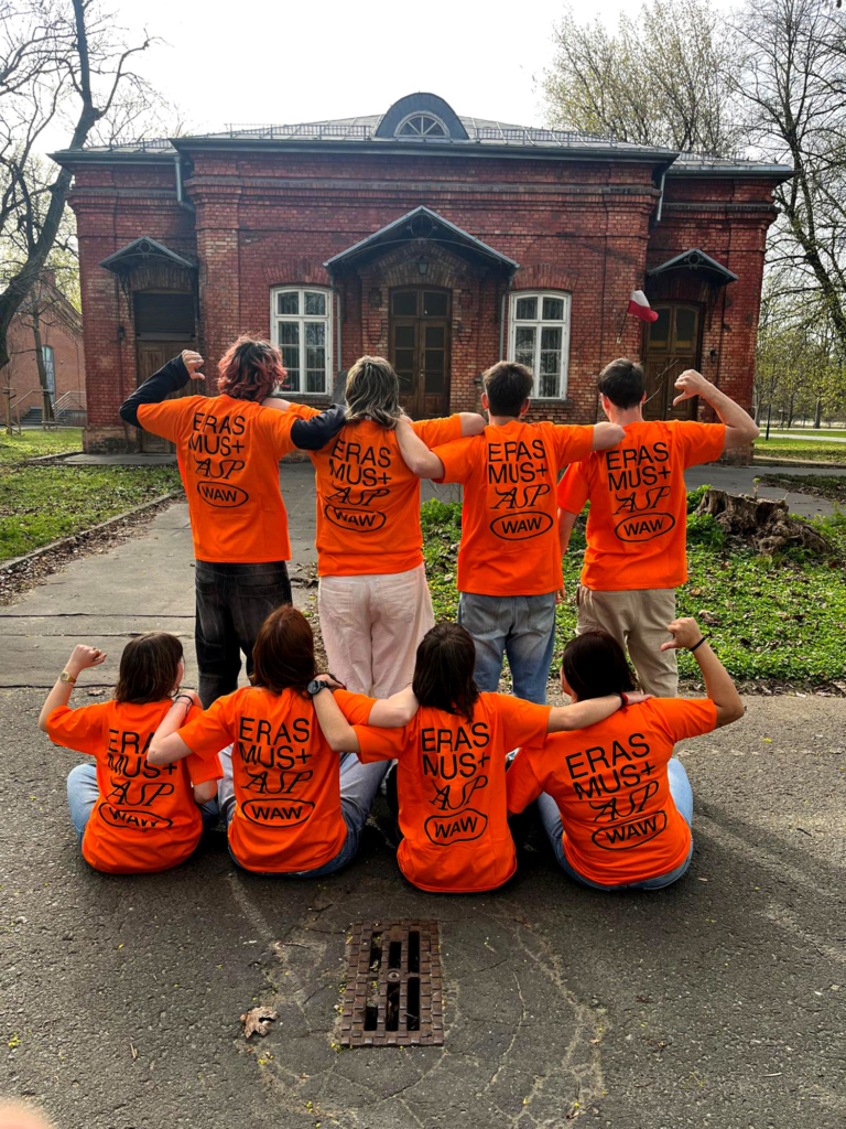 Hi-Tech Fossil: la ESDIR en Varsovia