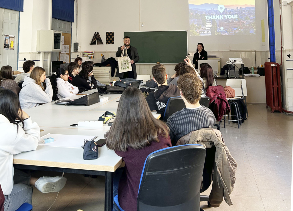 Visita a la ESDIR de Emir Hambo y Ermina Usanovic  (IUS de Bosnia-Herzegovina)