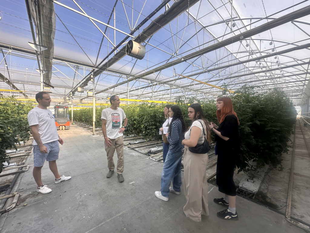 Las alumnas del Máster de Packaging visitan las instalaciones de Rioja Selecto