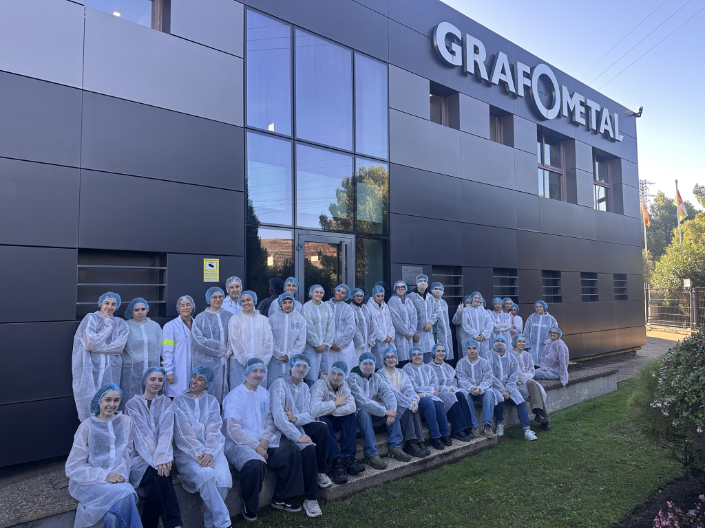 El alumnado de Diseño Gráfico y del Máster de Packaging visita las instalaciones de Grafometal