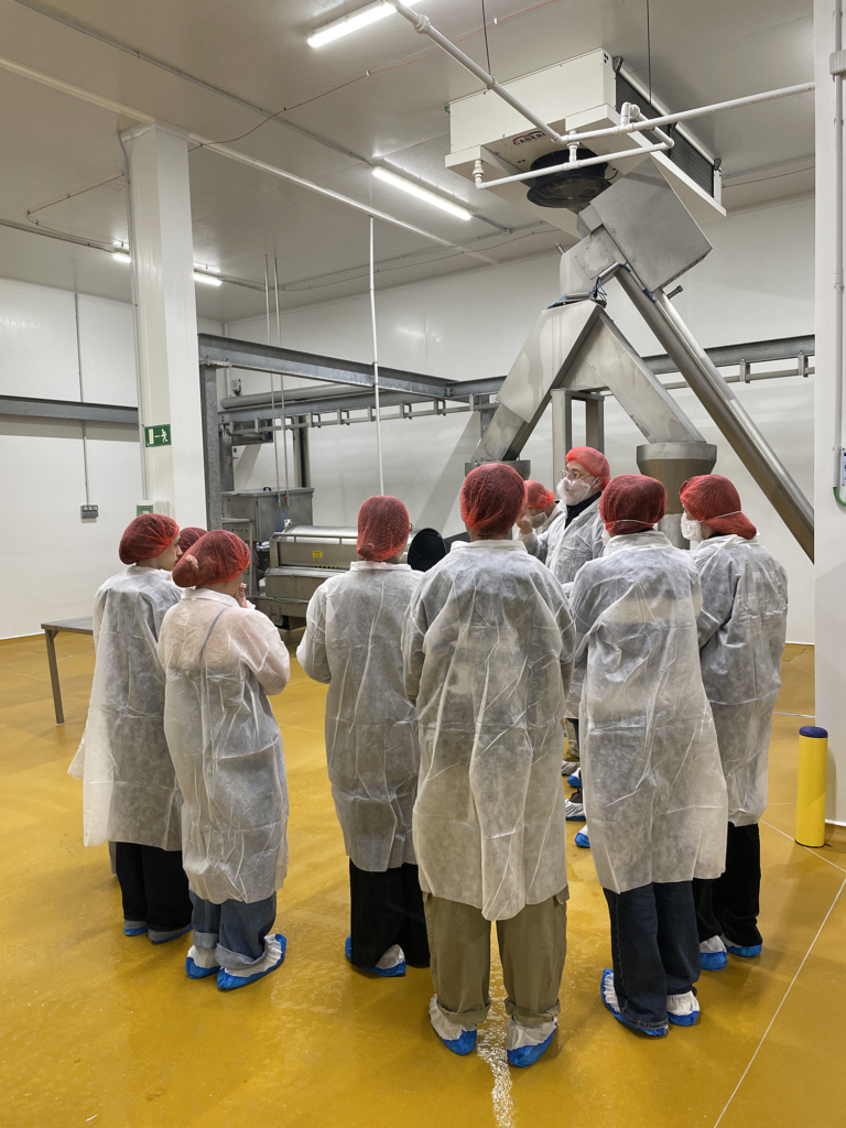 El Máster de Packaging visita las fábricas de embutidos Martínez Somalo