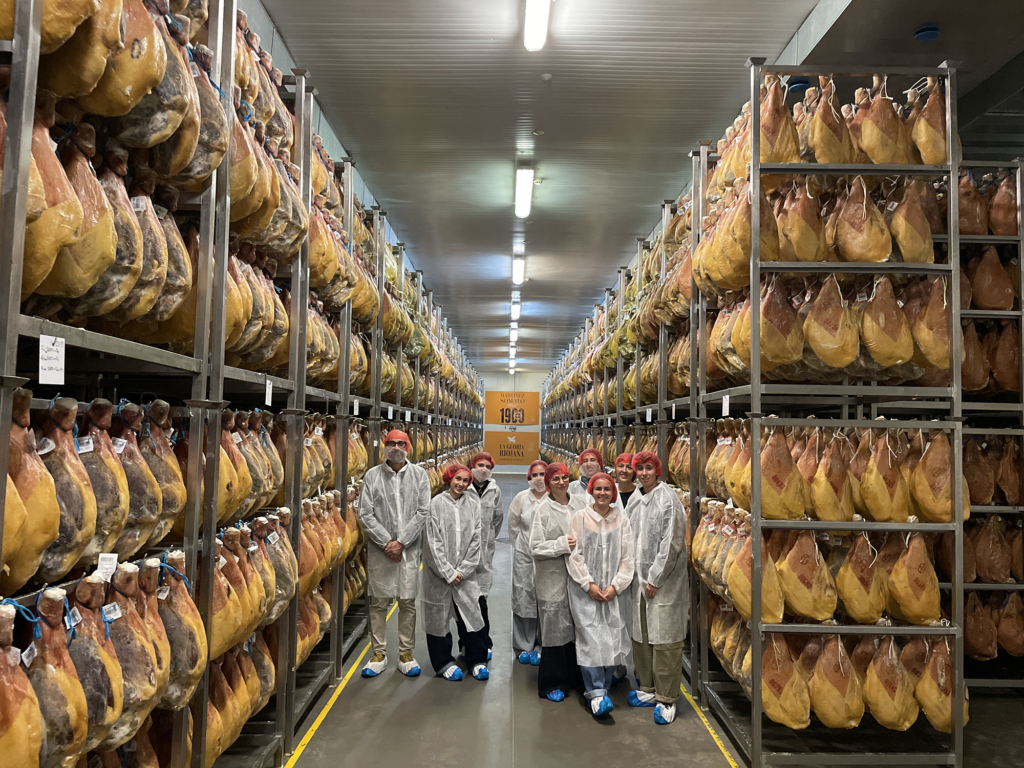El Máster de Packaging visita las fábricas de embutidos Martínez Somalo